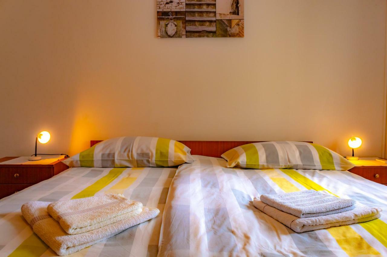 Kuca Za Odmor Kornic Villa ภายนอก รูปภาพ