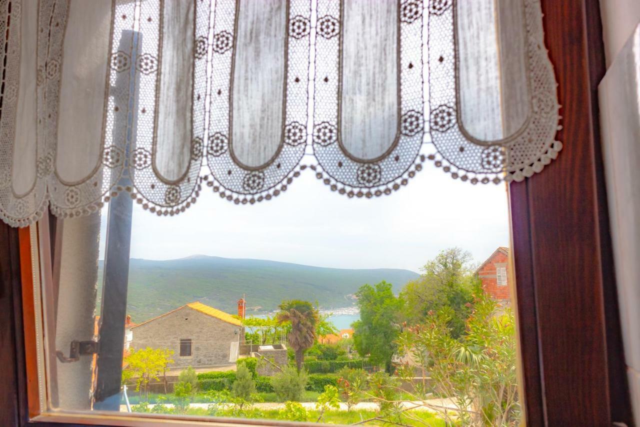 Kuca Za Odmor Kornic Villa ภายนอก รูปภาพ
