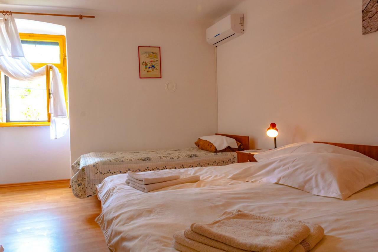 Kuca Za Odmor Kornic Villa ภายนอก รูปภาพ